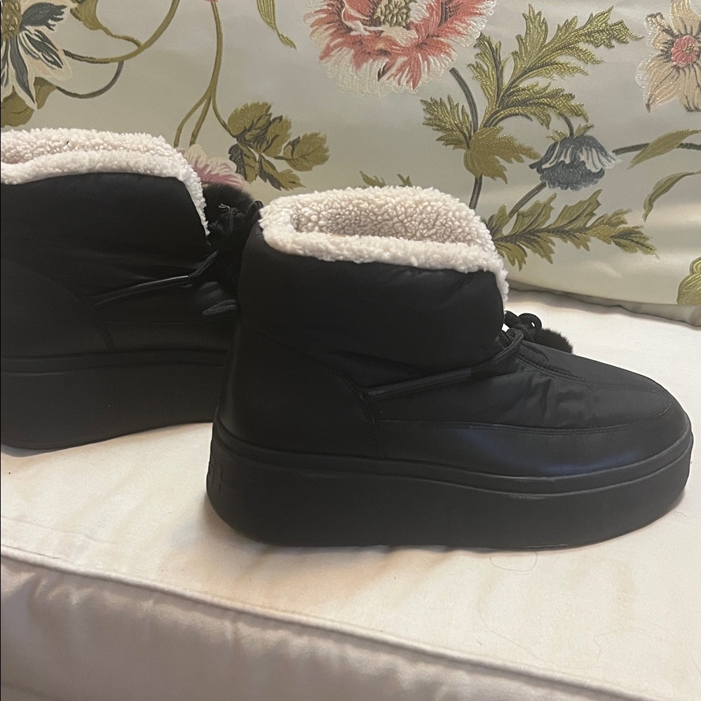 Ash Black Winter Boots with Cream Lining